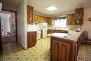 216 Grange Street, Elkhorn, MB  - Indoor Photo Showing Kitchen 