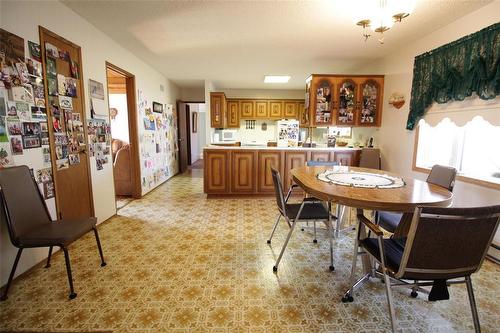 216 Grange Street, Elkhorn, MB - Indoor Photo Showing Dining Room