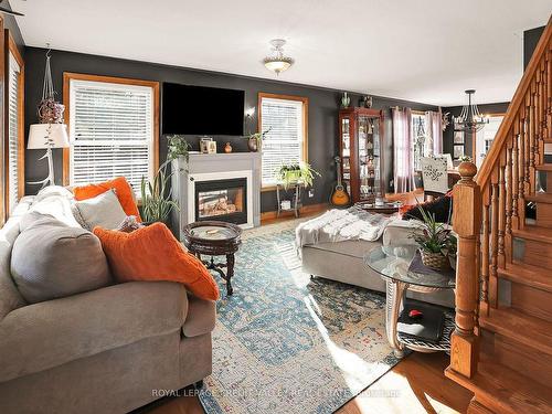 305 Cherrywood Ave, Fort Erie, ON - Indoor Photo Showing Living Room With Fireplace