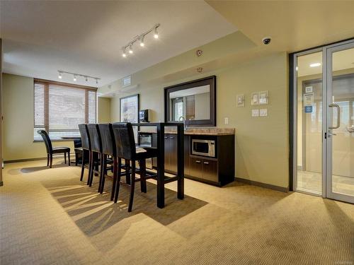 710-751 Fairfield Rd, Victoria, BC - Indoor Photo Showing Dining Room