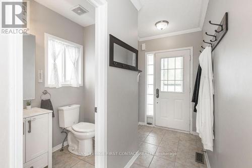 25 Truax Crescent, Essa, ON - Indoor Photo Showing Bathroom