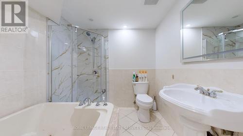 1142 Garden Road, Mississauga, ON - Indoor Photo Showing Bathroom