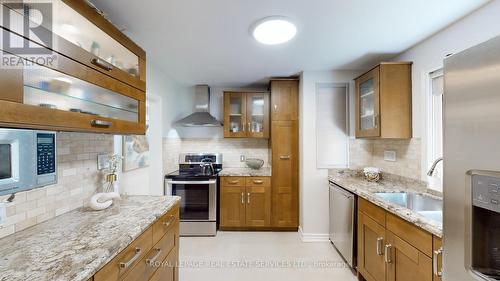 1142 Garden Road, Mississauga, ON - Indoor Photo Showing Kitchen