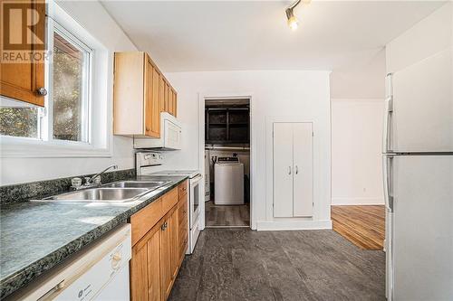 26 Railway Street, Lanark, ON - Indoor Photo Showing Kitchen With Double Sink