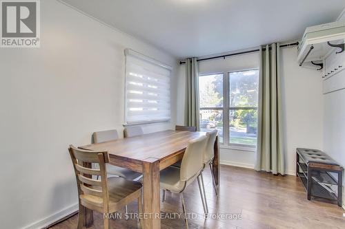 19 Beaucourt Road E, Hamilton, ON - Indoor Photo Showing Dining Room