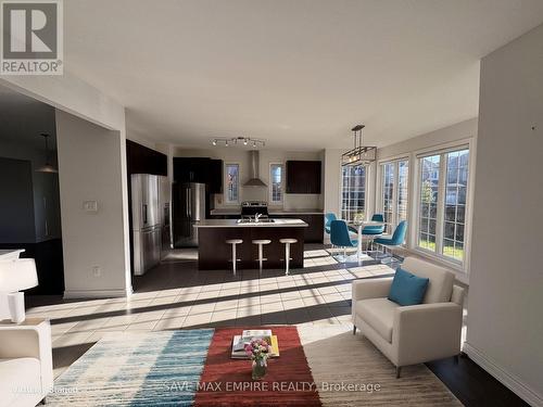 9 Sunset Way, Thorold, ON - Indoor Photo Showing Living Room