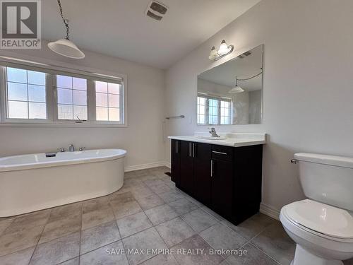 9 Sunset Way, Thorold, ON - Indoor Photo Showing Bathroom