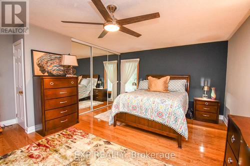 17 Highland Drive, Oro-Medonte, ON - Indoor Photo Showing Bedroom