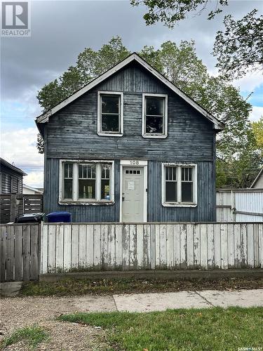 108 M Avenue S, Saskatoon, SK - Outdoor