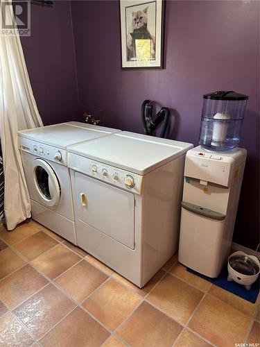 109 2Nd Street S, Cabri, SK - Indoor Photo Showing Laundry Room