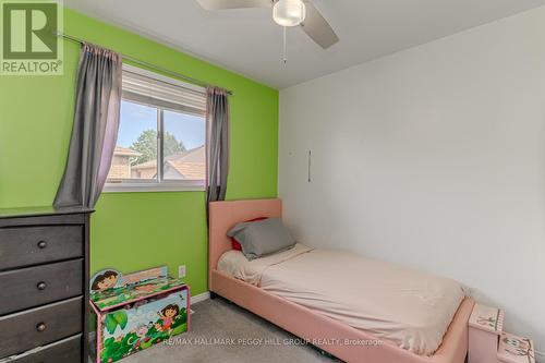 62 Nicole Marie Avenue, Barrie, ON - Indoor Photo Showing Bedroom