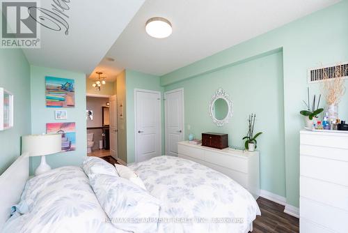 710 - 1055 Southdown Road, Mississauga, ON - Indoor Photo Showing Bedroom