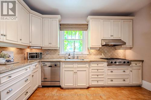 2 Ardmay Crescent, Guelph, ON - Indoor Photo Showing Kitchen