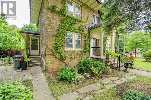 2 Ardmay Crescent, Guelph, ON - Outdoor