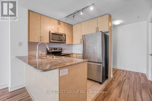 2601 - 3985 Grand Park Drive, Mississauga, ON - Indoor Photo Showing Kitchen With Double Sink