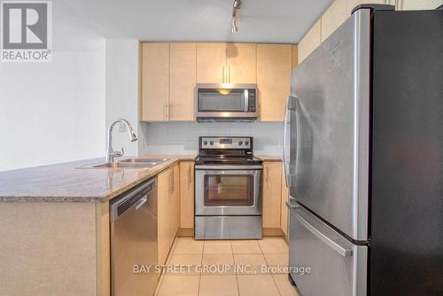 2601 - 3985 Grand Park Drive, Mississauga, ON - Indoor Photo Showing Kitchen With Double Sink