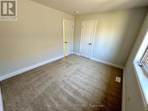 849 Knights Lane, Woodstock, ON - Indoor Photo Showing Other Room