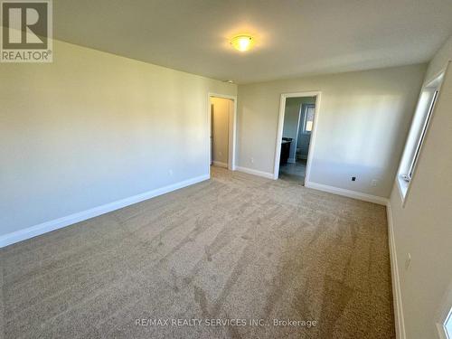 849 Knights Lane, Woodstock, ON - Indoor Photo Showing Other Room