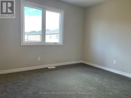 213 Wells Avenue, Fort Erie, ON - Indoor Photo Showing Other Room