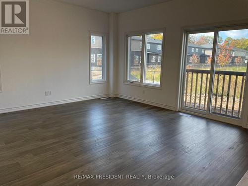 213 Wells Avenue, Fort Erie, ON - Indoor Photo Showing Other Room