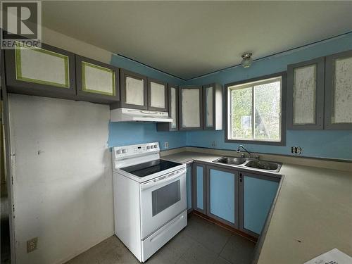 9 St. Joseph, Opasatika, ON - Indoor Photo Showing Kitchen