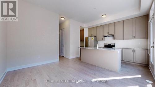 54 Ingersoll Lane, Richmond Hill, ON - Indoor Photo Showing Kitchen