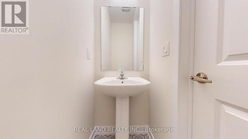 54 Ingersoll Lane, Richmond Hill, ON - Indoor Photo Showing Bathroom