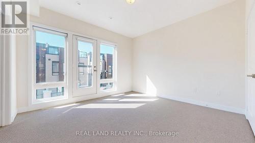 54 Ingersoll Lane, Richmond Hill, ON - Indoor Photo Showing Other Room