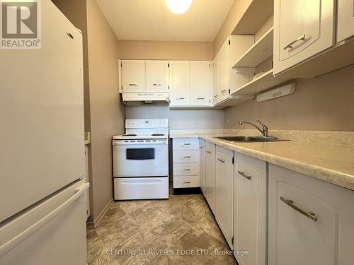 305 - 95 Windsor Drive, Brockville, ON - Indoor Photo Showing Kitchen