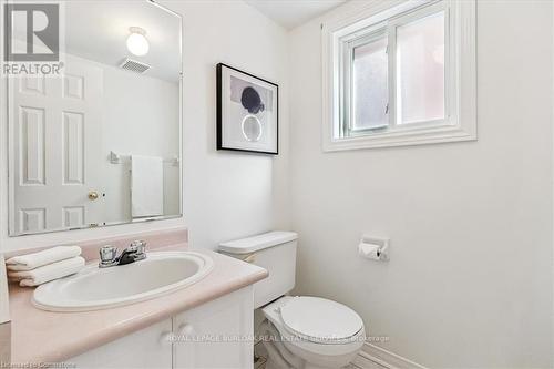 588 Fothergill Boulevard, Burlington, ON - Indoor Photo Showing Bathroom