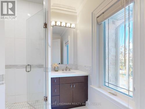 183 Byng Avenue, Toronto, ON - Indoor Photo Showing Bathroom