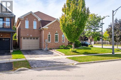 2352 Falling Green Drive, Oakville, ON - Outdoor