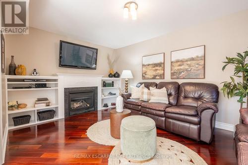 2352 Falling Green Drive, Oakville, ON - Indoor Photo Showing Living Room With Fireplace