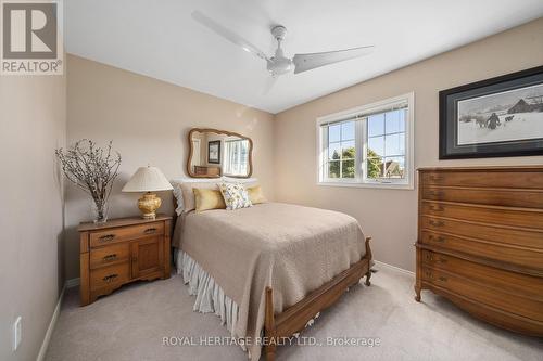 26 Back Bay Road, Galway-Cavendish And Harvey, ON - Indoor Photo Showing Bedroom