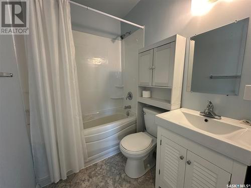 205 Phillips Street, Muenster, SK - Indoor Photo Showing Bathroom