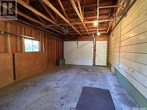 205 Phillips Street, Muenster, SK - Indoor Photo Showing Garage