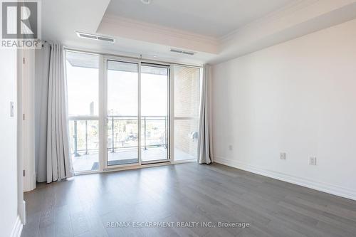 406 - 2060 Lakeshore Road, Burlington, ON - Indoor Photo Showing Other Room