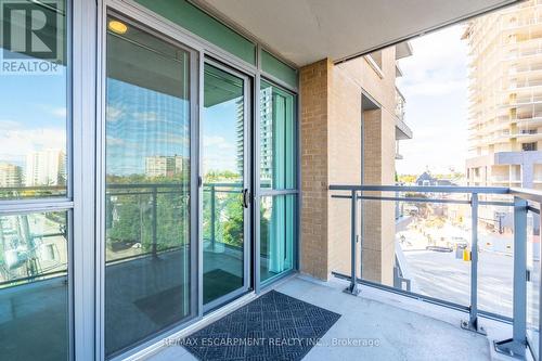 406 - 2060 Lakeshore Road, Burlington, ON - Outdoor With Balcony With Exterior