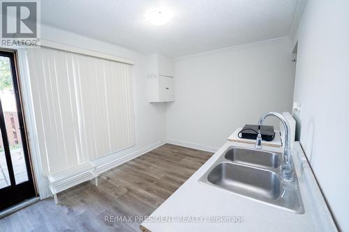 167 - 475 Bramalea Road, Brampton, ON - Indoor Photo Showing Kitchen With Double Sink