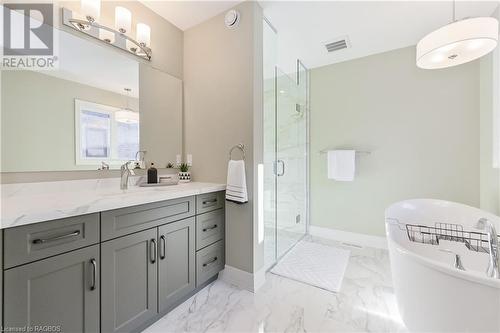 135 Ronnies Way, Mount Forest, ON - Indoor Photo Showing Bathroom