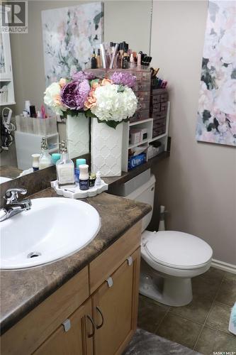 201E 1121 Mckercher Drive, Saskatoon, SK - Indoor Photo Showing Bathroom