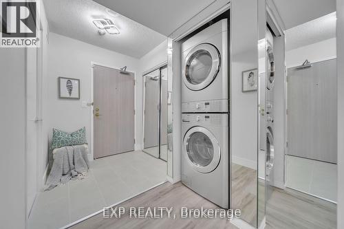 802 - 150 Dunlop Street E, Barrie, ON - Indoor Photo Showing Laundry Room