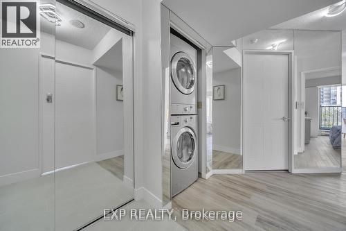 802 - 150 Dunlop Street E, Barrie, ON - Indoor Photo Showing Laundry Room