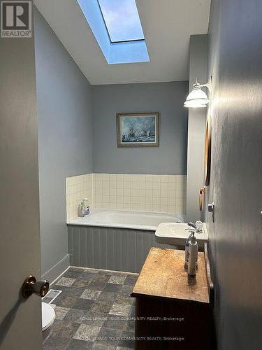 53 Main Street, Prince Edward County, ON - Indoor Photo Showing Bathroom