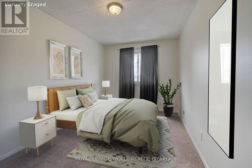 206 - 10 Cooper Street, Cambridge, ON - Indoor Photo Showing Bedroom