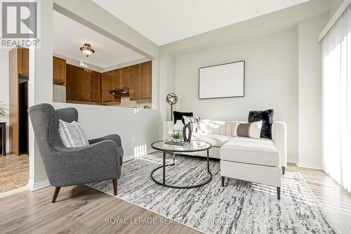 592 Lott Crescent, Milton, ON - Indoor Photo Showing Living Room