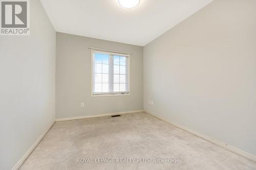 592 Lott Crescent, Milton, ON - Indoor Photo Showing Other Room