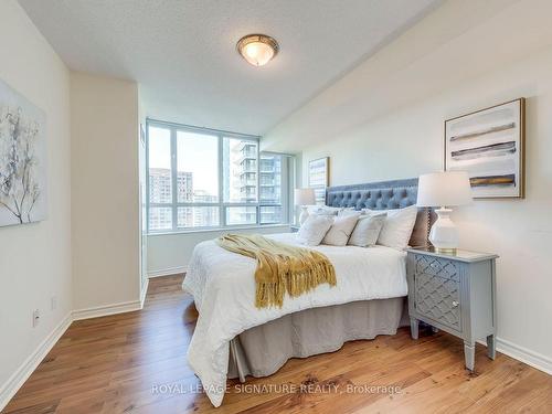 2510-18 Spring Garden Ave, Toronto, ON - Indoor Photo Showing Bedroom