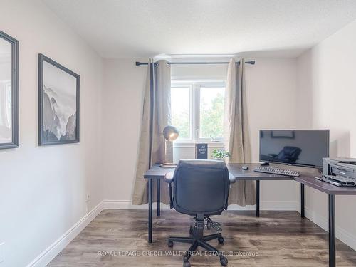 5937 Shandwick Pl, Mississauga, ON - Indoor Photo Showing Office