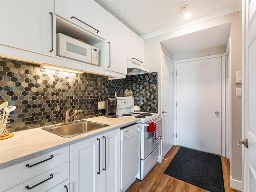 Cuisine - D-203-261 Rue Merry S., Magog, QC - Indoor Photo Showing Kitchen